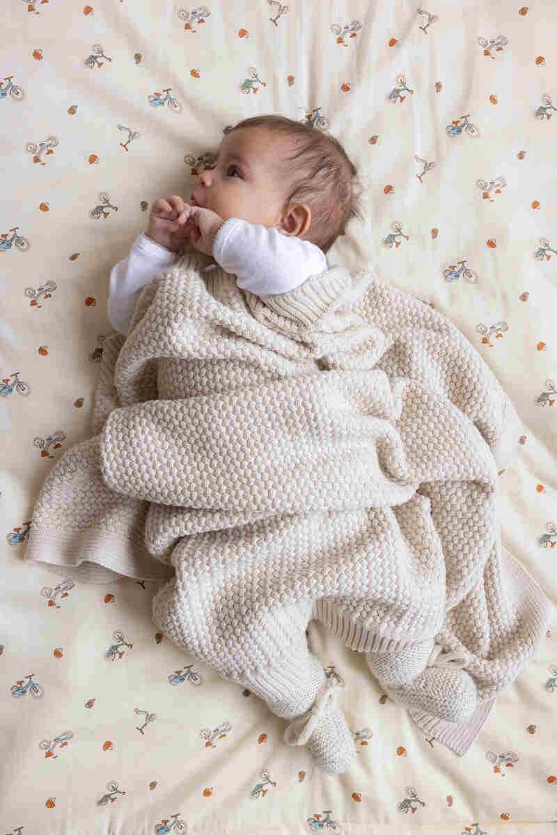 Plaid bébé en tricot Harper - GOTS - Off White Cam Cam lifestyle2