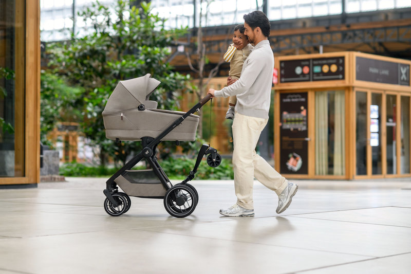 Planche à roulettes pour poussette Hop-On Board Maxi Cosi lifestyle 3