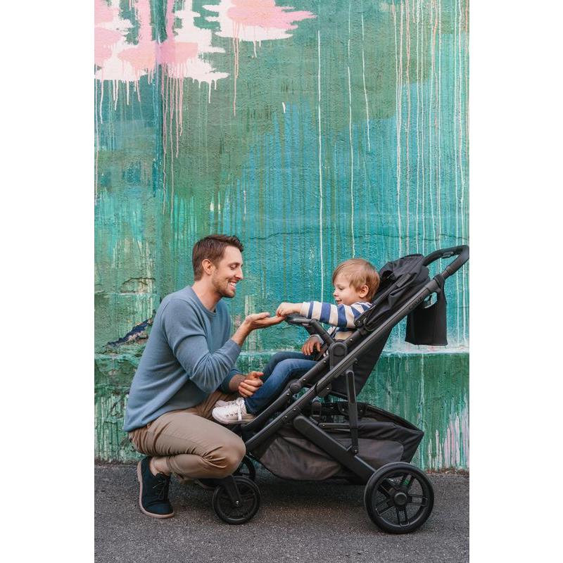 Plateau poussettes VISTA, CRUZ et Siège RumbleSeat UPPABABY lifestyle 2