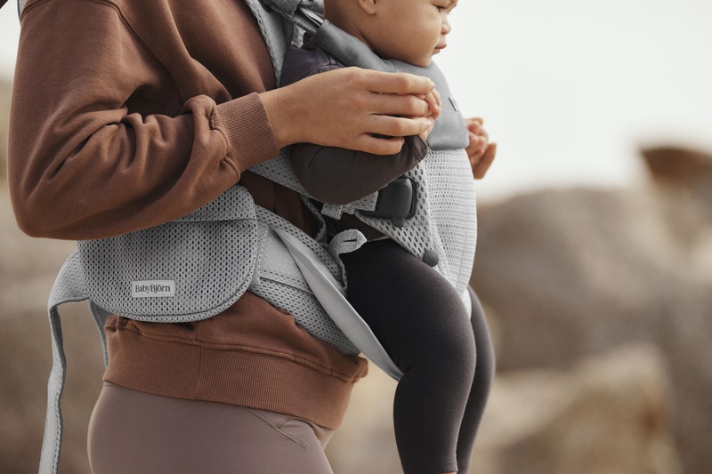 Pochette de rangement pour porte-bébé Mesh BABYBJORN Produit lifestyle3