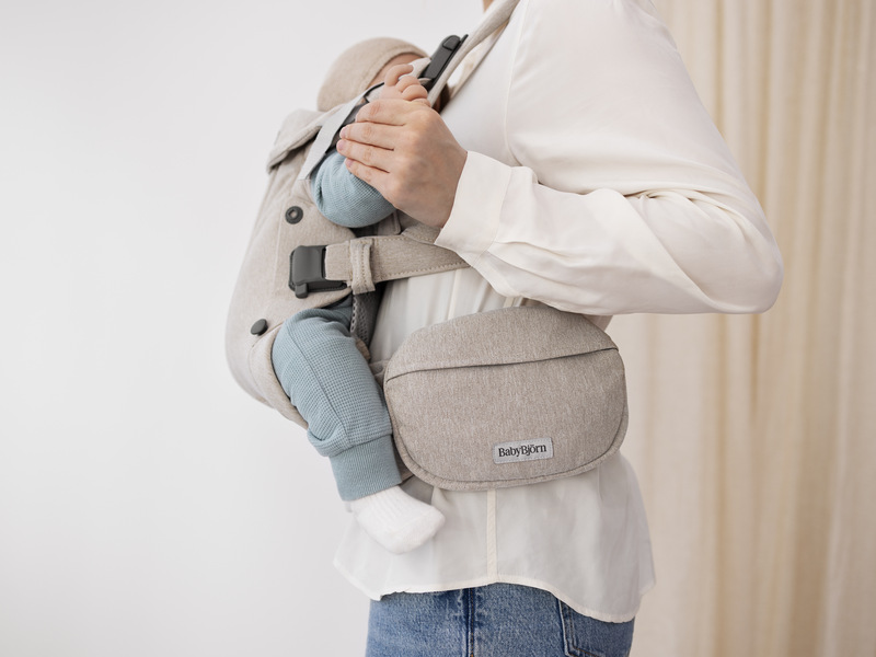 Pochette de rangement pour Porte-bébé Tissé Chiné Babybjorn lifestyle
