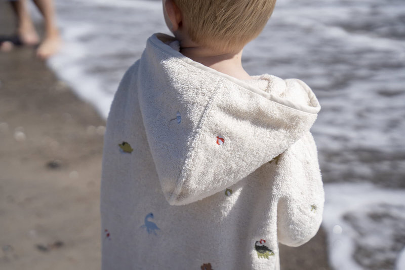 Poncho de plage brodé GOTS - Dino Beach Filibabba lifestyle 3