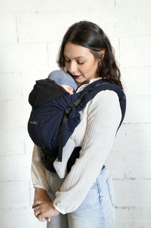 Porte-bébé HoodieCarrier 2 Bleu Moelleux Love Radius lifestyle 2
