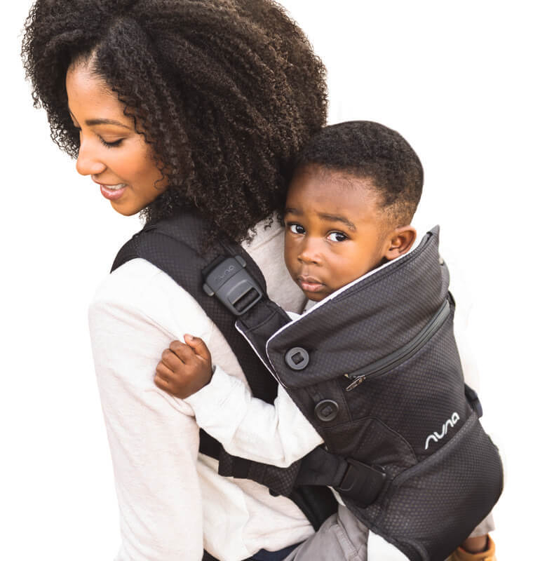 Porte-bébé physiologique Cudl Nuna lifestyle