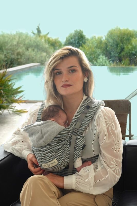 Porte-bébé HoodieCarrier 2 Edition Limitée Heritage Love Radius Lifestyle 1