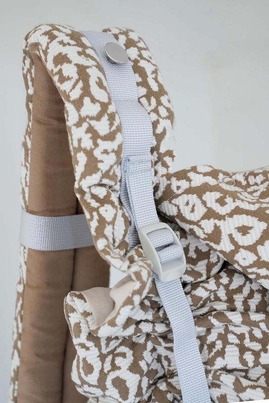 Porte-bébé HoodieCarrier 2 Sweet Sauvage Love Radius bretelle