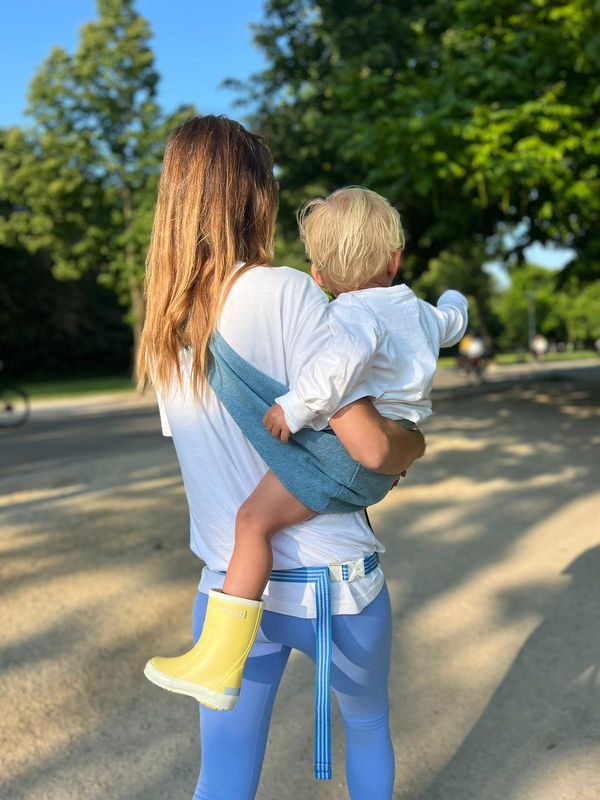 Porte Enfant 9 mois-4 ans Denim Wildride lifestyle1