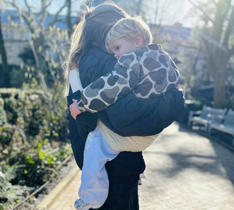 Porte Enfant 9 mois-4 ans Lin Sand Wildride lifestyle