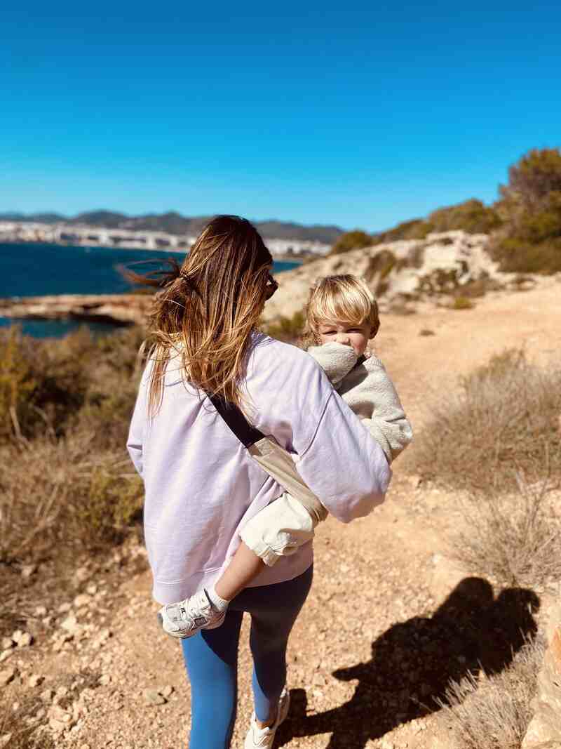 Porte Enfant 9 mois-4 ans Lin Sand Wildride lifestyle2