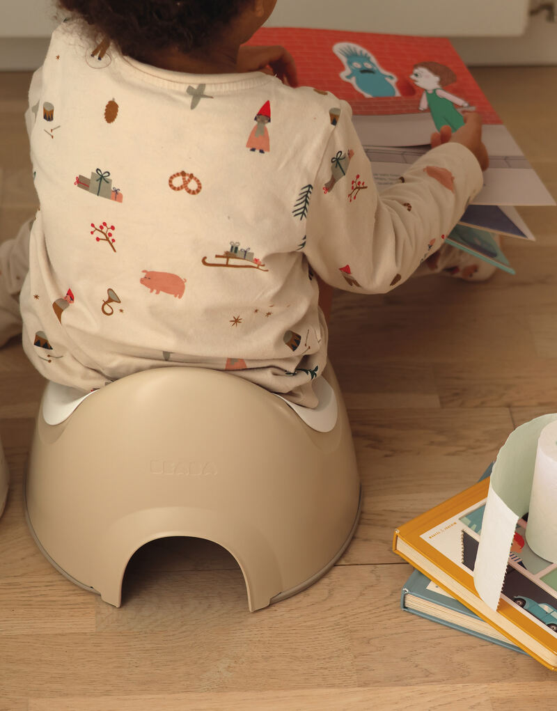Pot d'apprentissage ergonomique Terre d'argile Beaba lifestyle 3