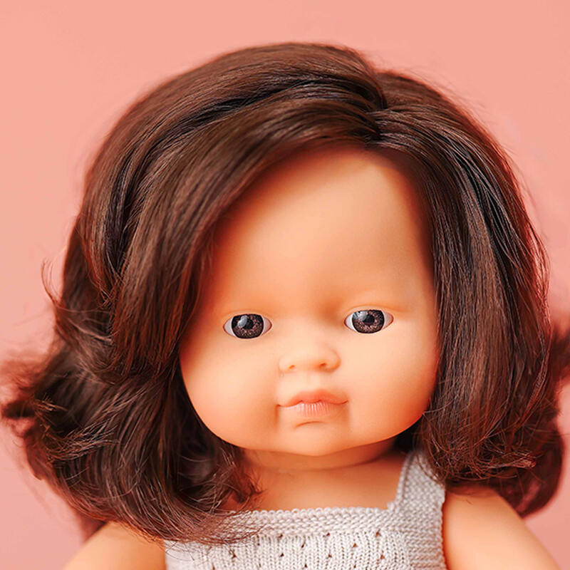 Poupée 38 cm brunette - salopette rose à coeurs MINILAND lifestyle2