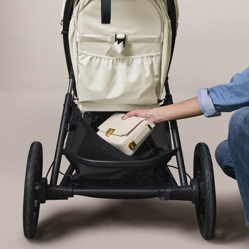 Poussette 3 roues Avi Spin Cybex lifestyle