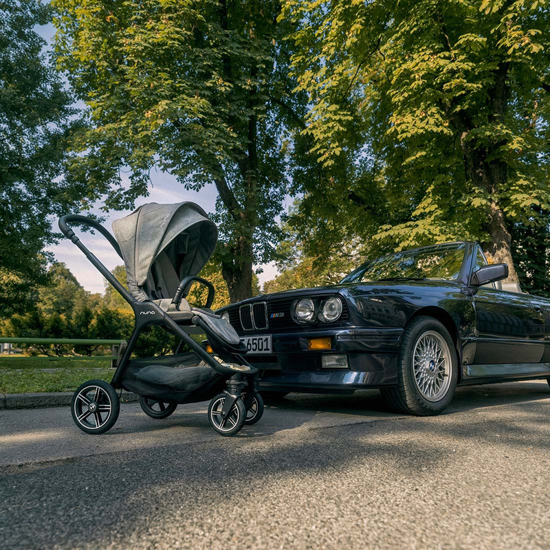 Poussette citadine TRIV Next Nuna x BMW Nuna lifestyle 4