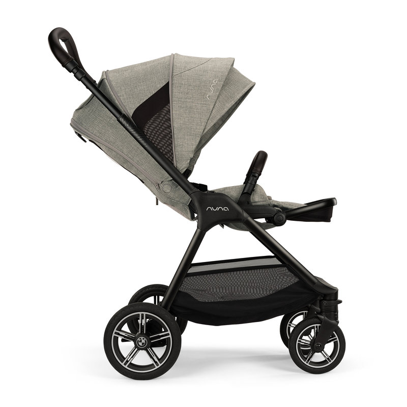 Poussette citadine TRIV Next Nuna x BMW Nuna profil 3