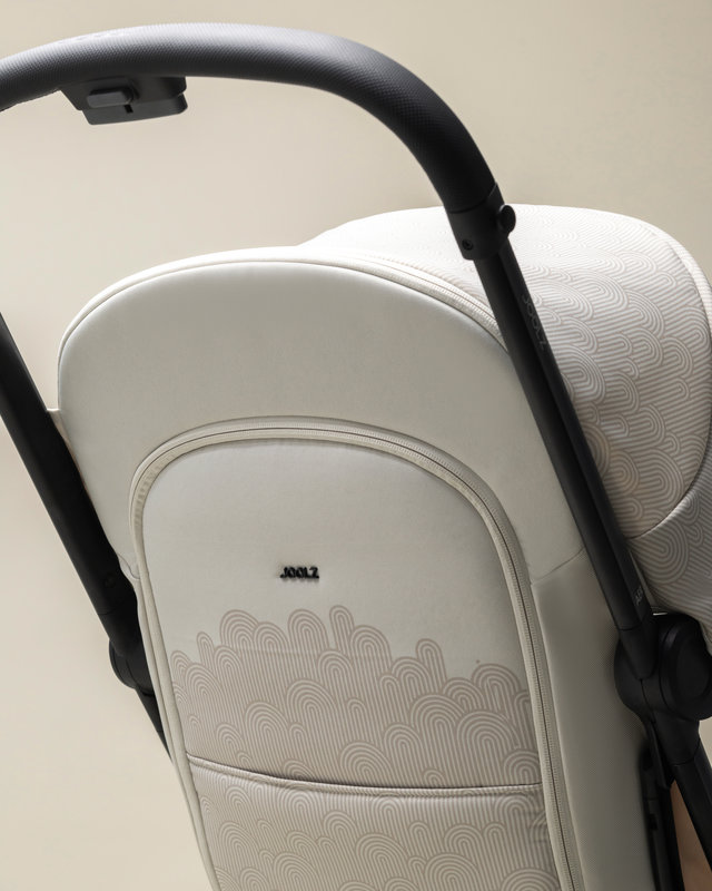 Poussette compacte Joolz Aer2 Edition limitée Calming beige Joolz arrière avec fond
