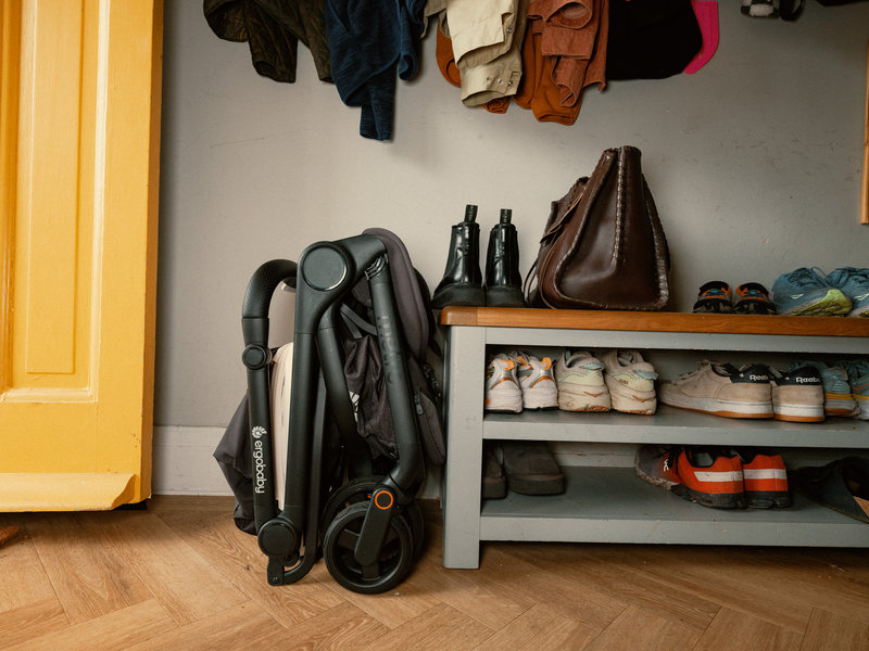 Poussette compacte Metro 3 Ergobaby lifestyle 4
