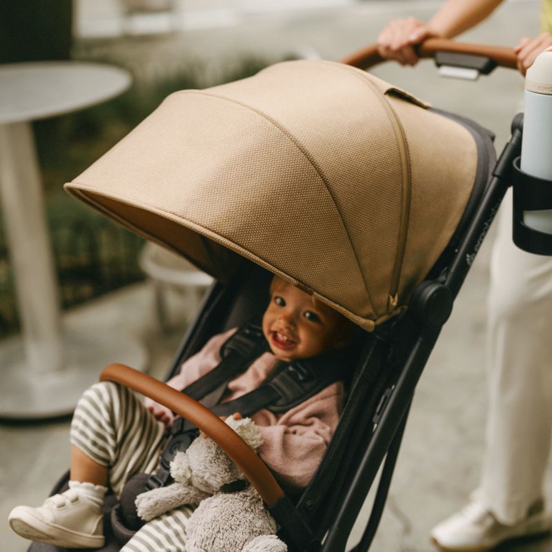 Poussette compacte Metro 3 Deluxe Ergobaby lifestyle 1