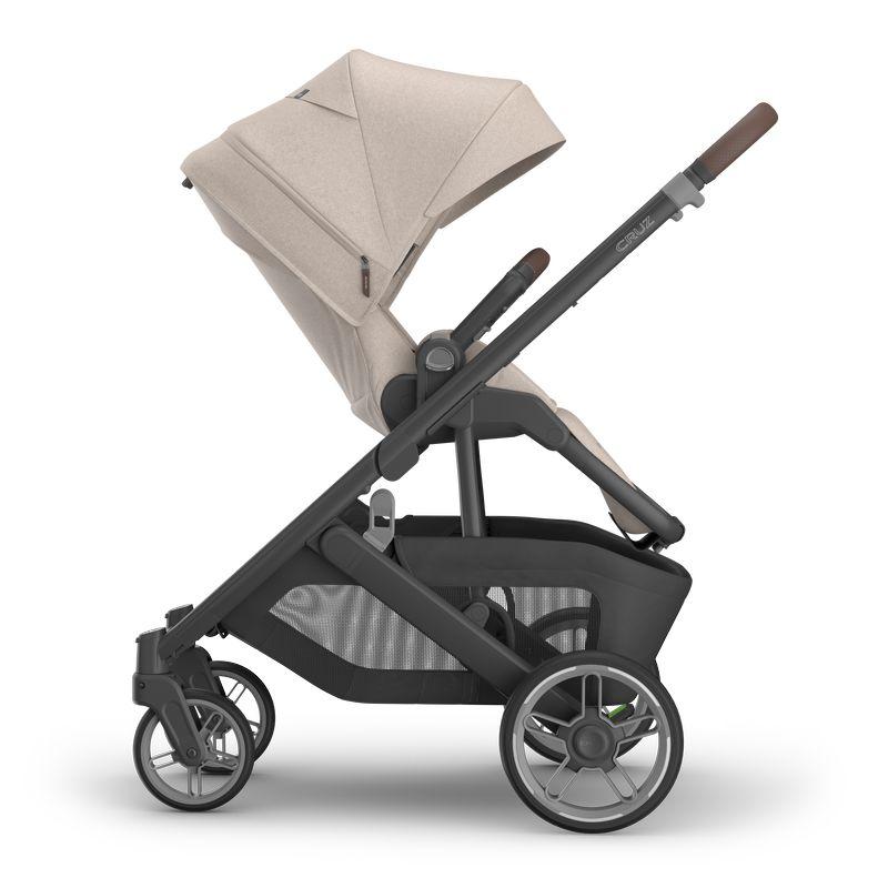 Poussette Cruz V3 Ada UPPABABY de côté
