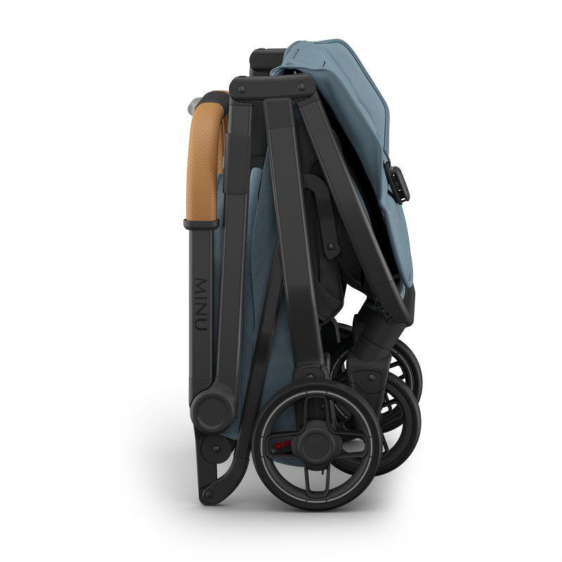 Poussette Minu V3 Dillan UPPABABY de côté et pliée