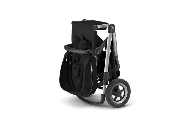 Poussette Sleek Thule pliée