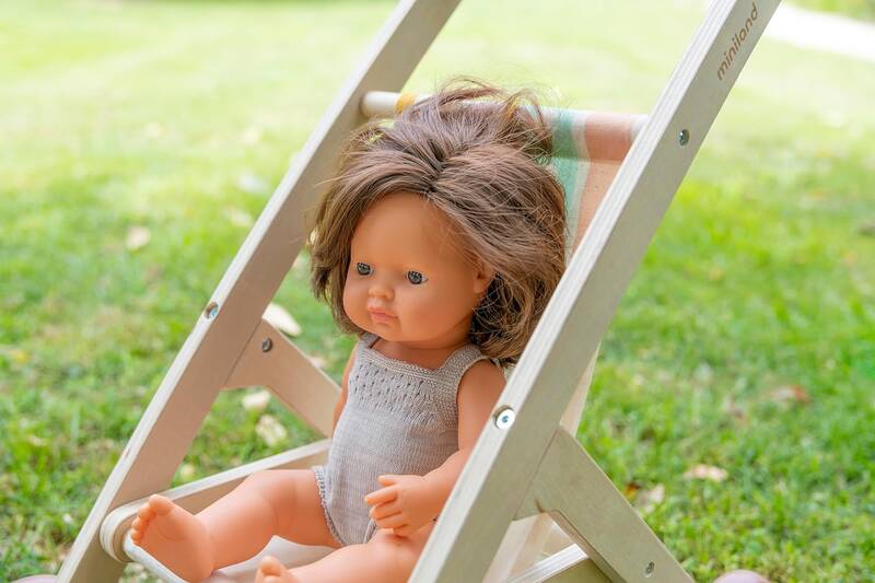 Poussette pour poupée en bois 100 % FSC Miniland lifestyle