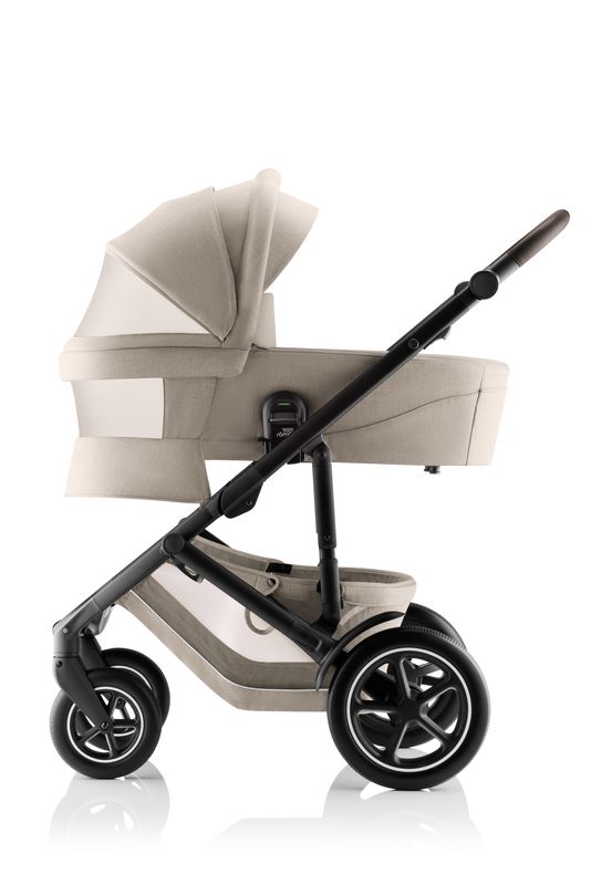 Poussette tout-terrain Smile 5Z Style Teak Britax Romer nacelle avec fenêtre de ventilation