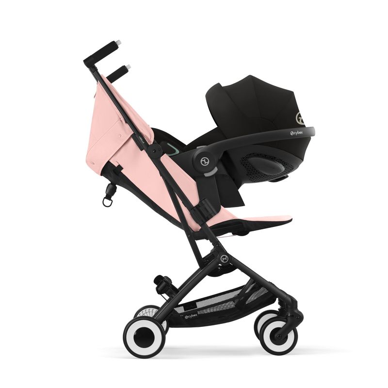Poussette ultra-compacte Libelle BLK Candy Pink / Light Pink Cybex cosy sur poussette