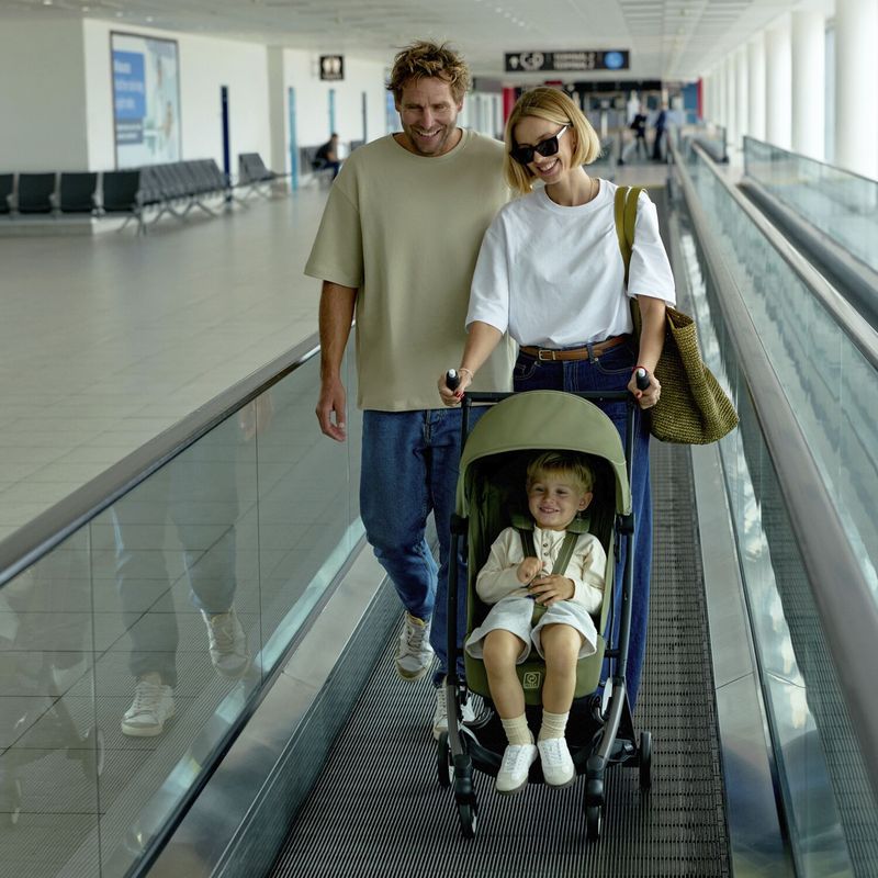 Poussette ultra-compacte Libelle 2025 Cybex lifestyle 1