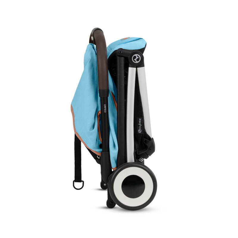 Poussette ultra-compacte Orfeo Cybex pliée