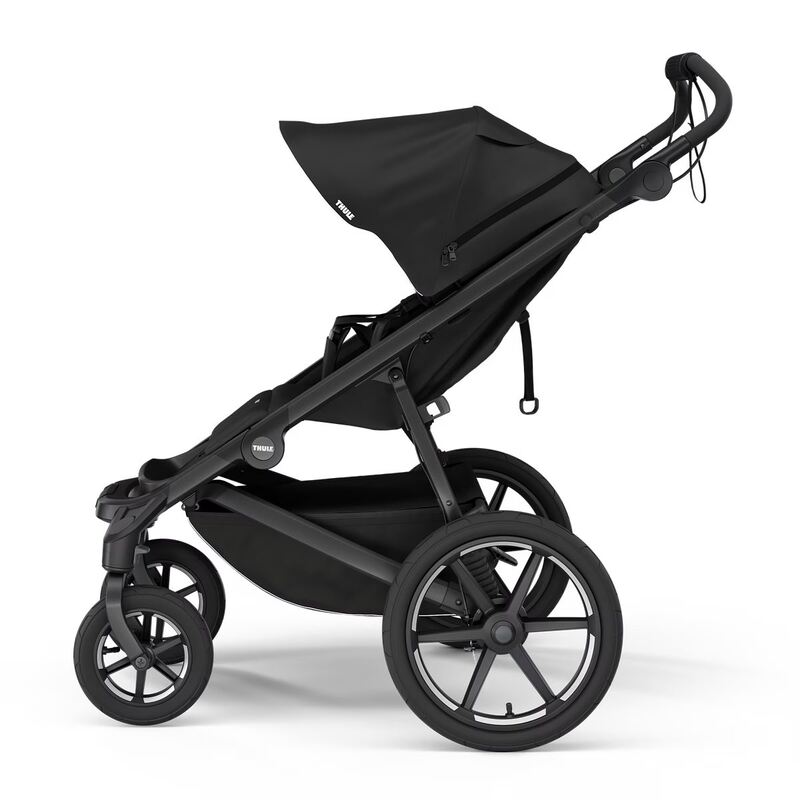 Poussette Urban Glide 4 roues avec nacelle Thule poussette cote