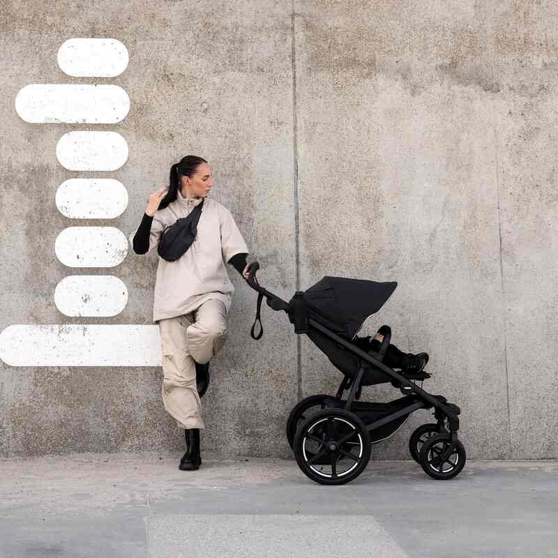 Poussette Urban Glide 4-Wheel Black Thule lifestyle