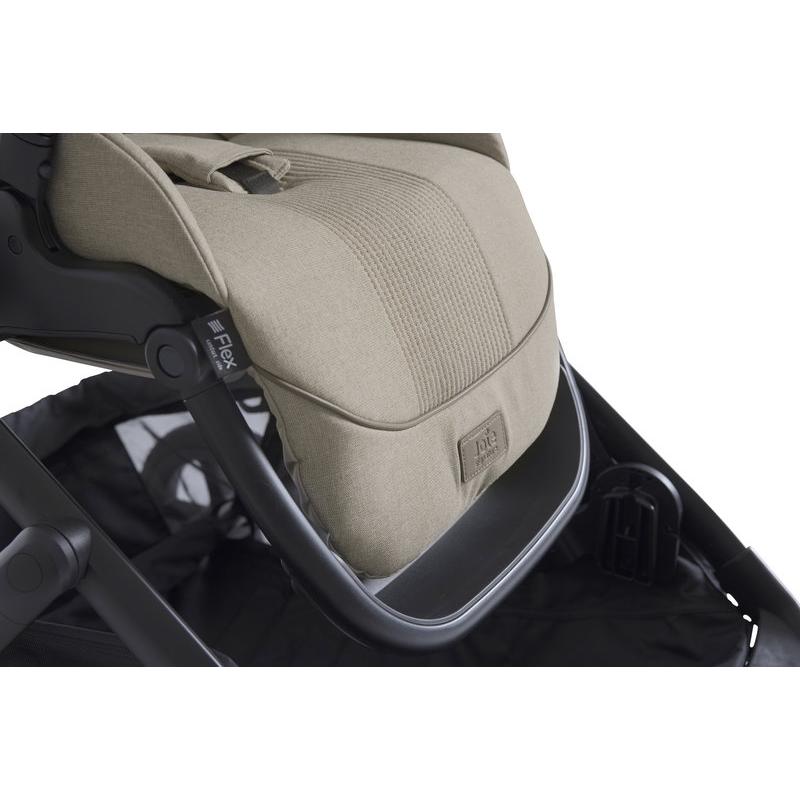 Poussette Versiti Sandstone JOIE repose-jambes