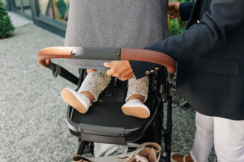Poussette Vista V3 avec nacelle Uppababy lifestyle4
