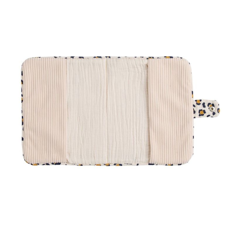 Protège carnet de santé Léopard Sauthon ouvert