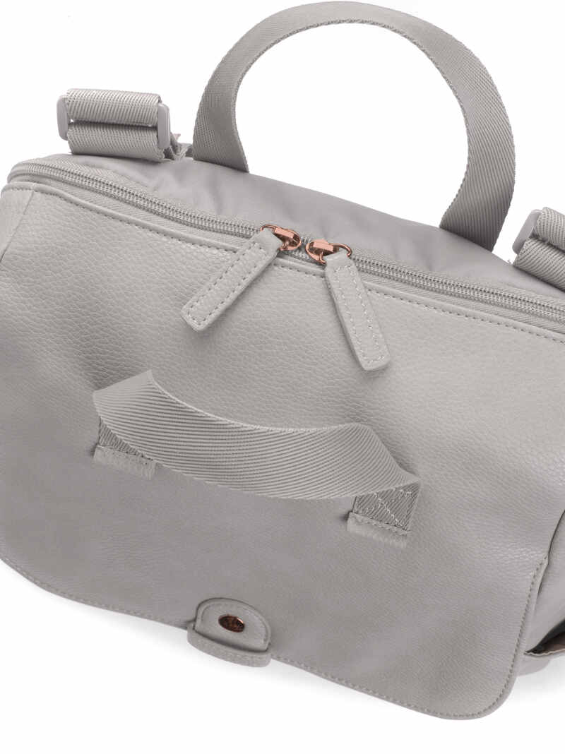 Sac à dos à langer Robyn en cuir vegan Pale Grey Babymel anses