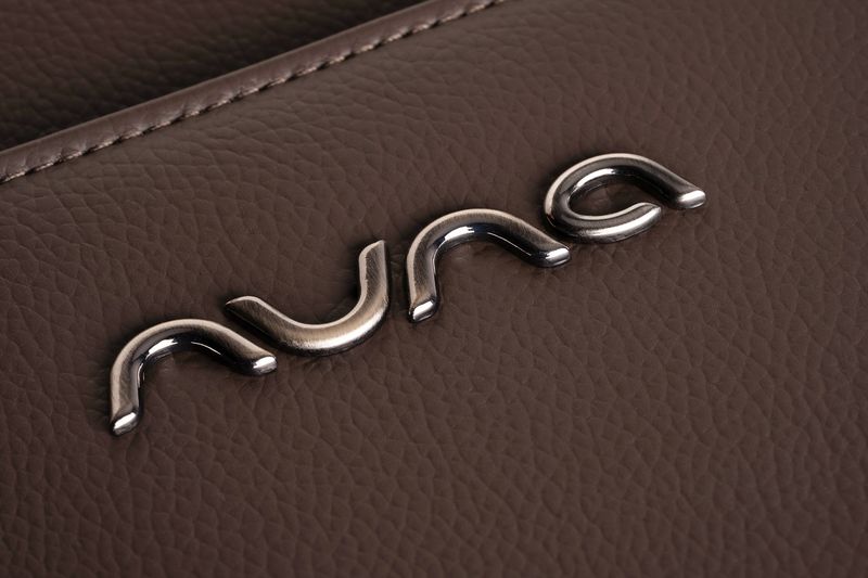 Sac à langer Essential Bag Nuna logo