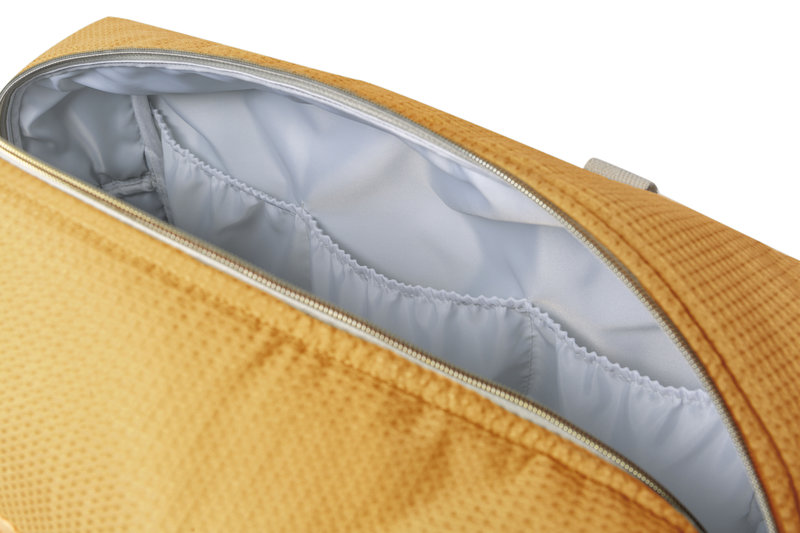 Sac à langer imperméable Opera Camel Nobodinoz intérieur