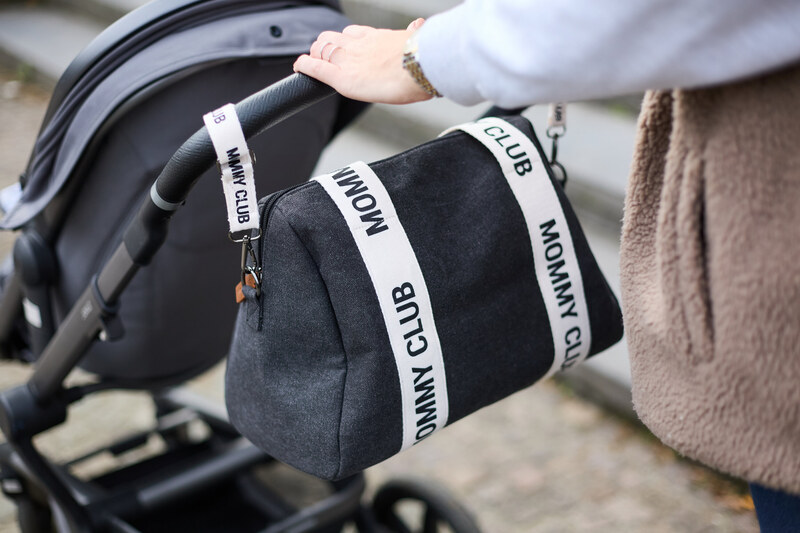 Sac à langer Mommy Club Signature Canvas Black Childhome lifestyle 3