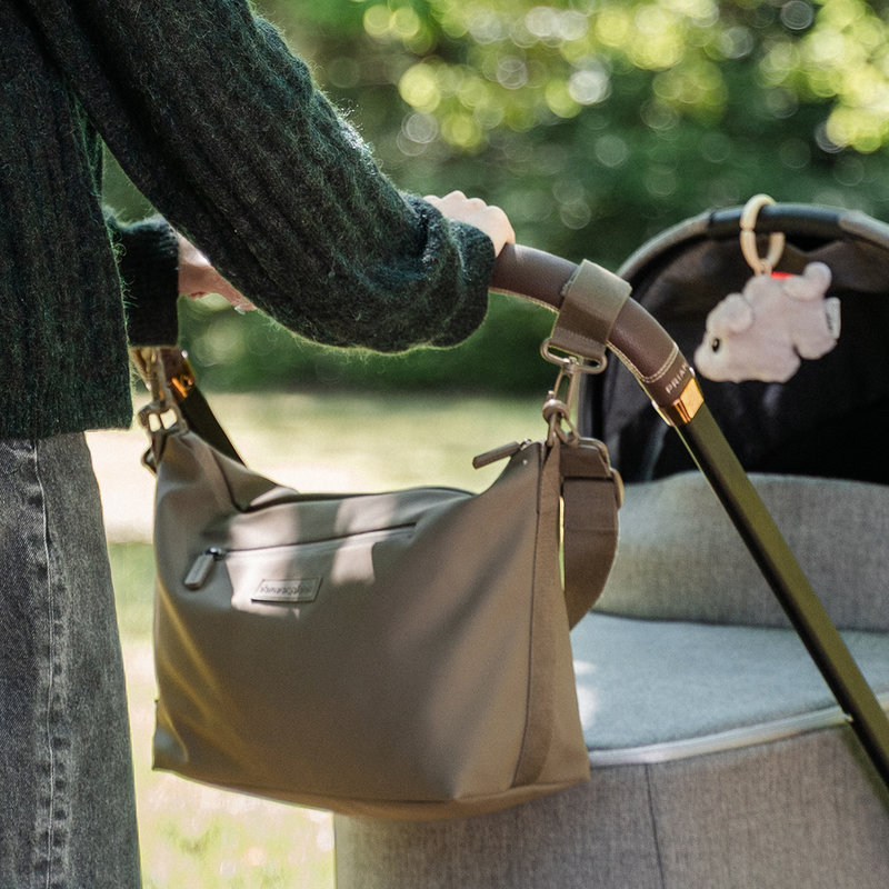 Sac de poussette Taupe Done By Deer lifestyle 3