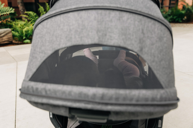 Second siège RumbleSeat pour poussette Vista V3 Uppababy lifestyle3
