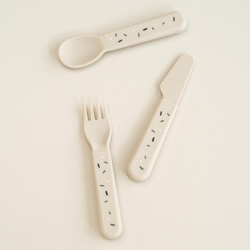 Set de 3 couverts Foodie Confetti Sable DONE BY DEER lifestyle 1