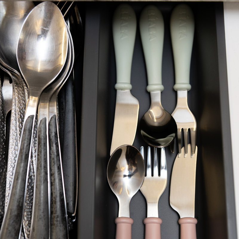 Set de 3 couverts inox Vert de gris Beaba lifestyle 4