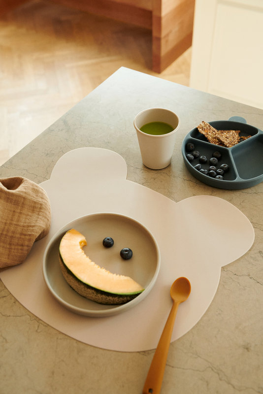 Set de Table Aura Ours Sandy Liewood lifestyle couvert mode portrait