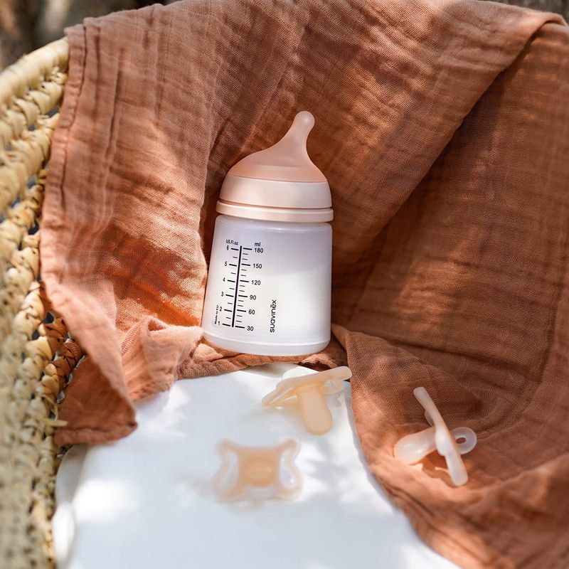Set Zero Zero Biberon 180ml + Sucette Suavinex lifestyle 4
