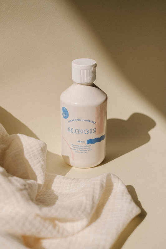 Shampooing Hydratant 300 ml Minois Paris lifestyle 1