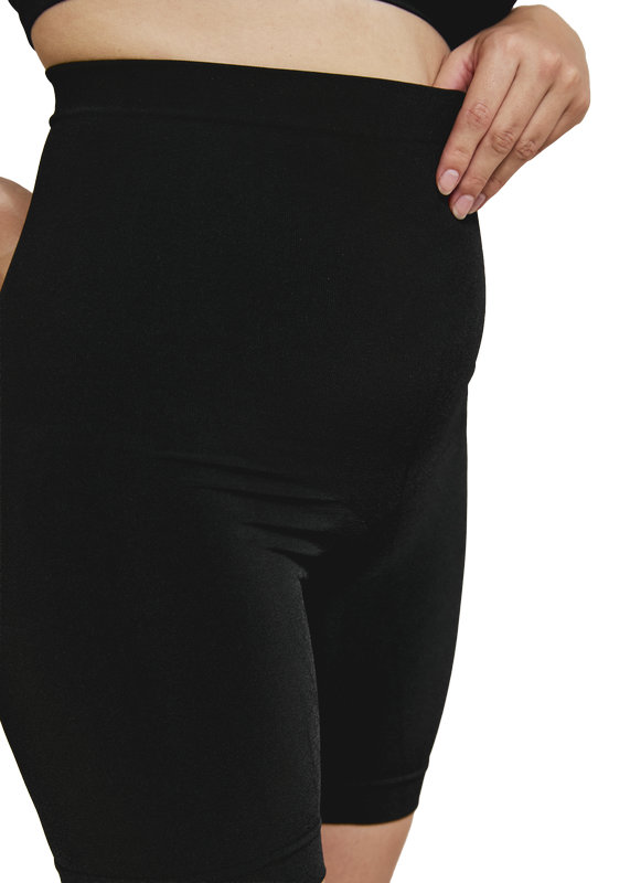 Short gainant de maintien post-partum Noir Carriwell lifestyle 3