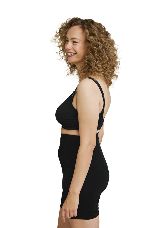 Short gainant de maintien post-partum Noir Carriwell lifestyle 4