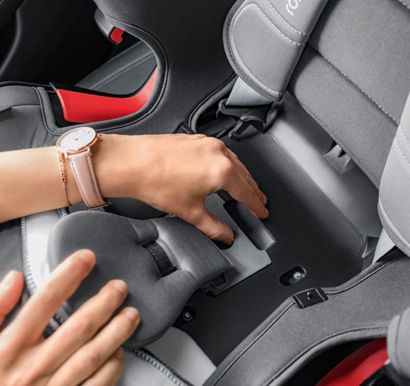 Siège-auto Advansafix M i-Size groupe 1/2/3 Britax Romer Installation