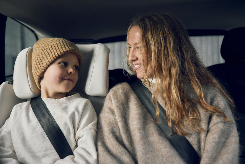 Siège-auto Axkid Up Beachgrass Beige Groupe 2/3 Axkid lifestyle 2