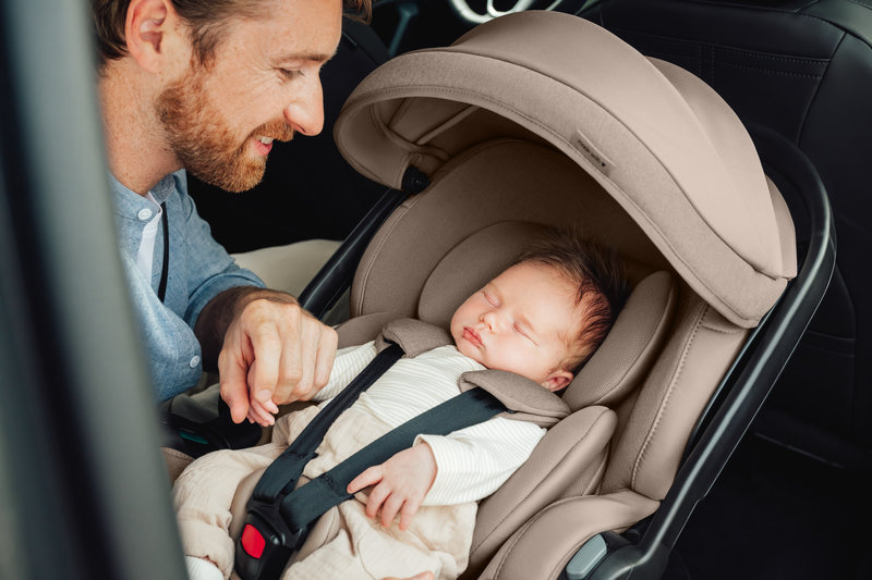 Siège-auto Baby-Safe Pro i-Size groupe 0+ Style Britax Romer lifestyle 6